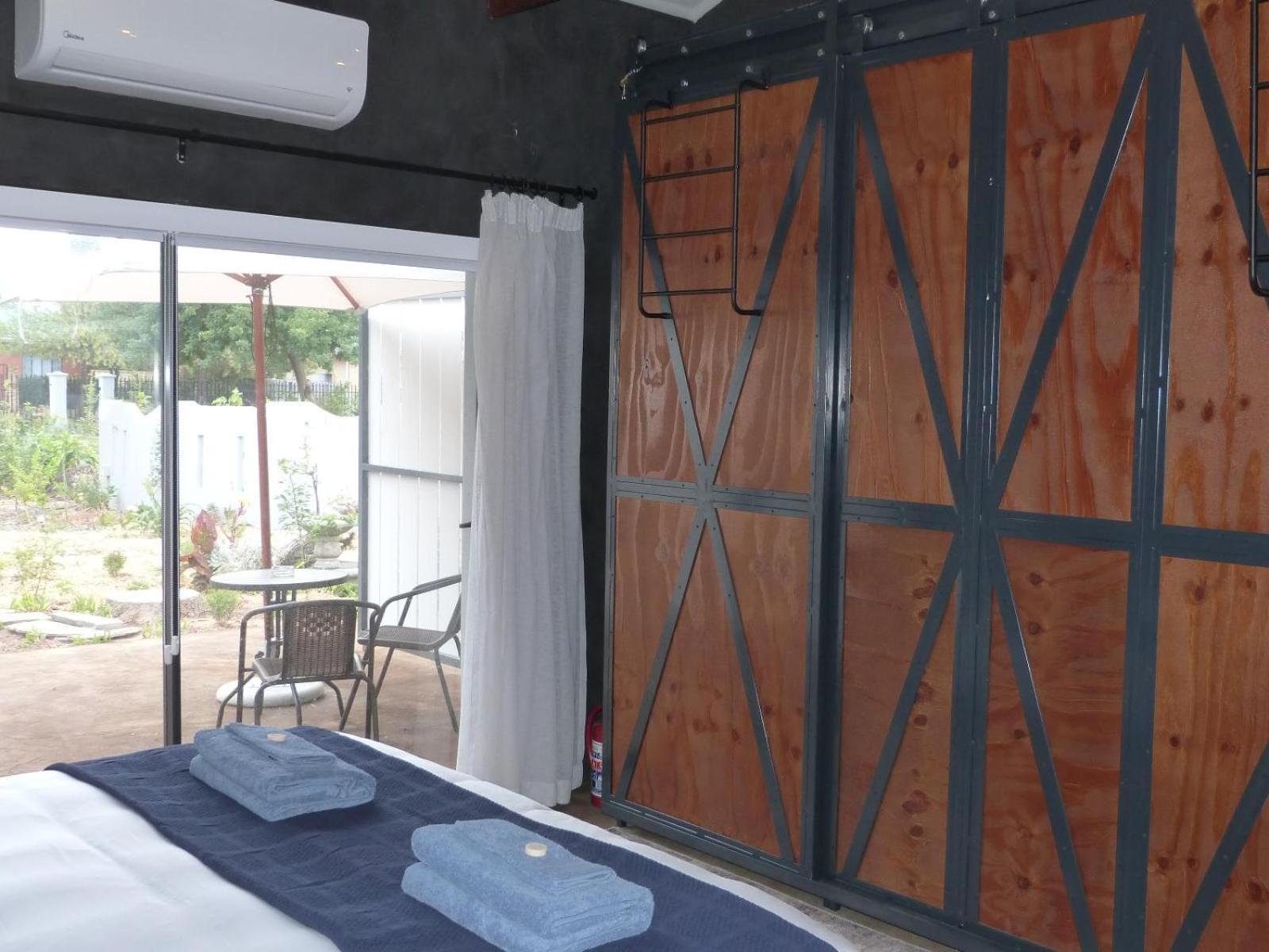 Hannah's Haven Studio Deluxe Lägenhet Beaufort West Exteriör bild