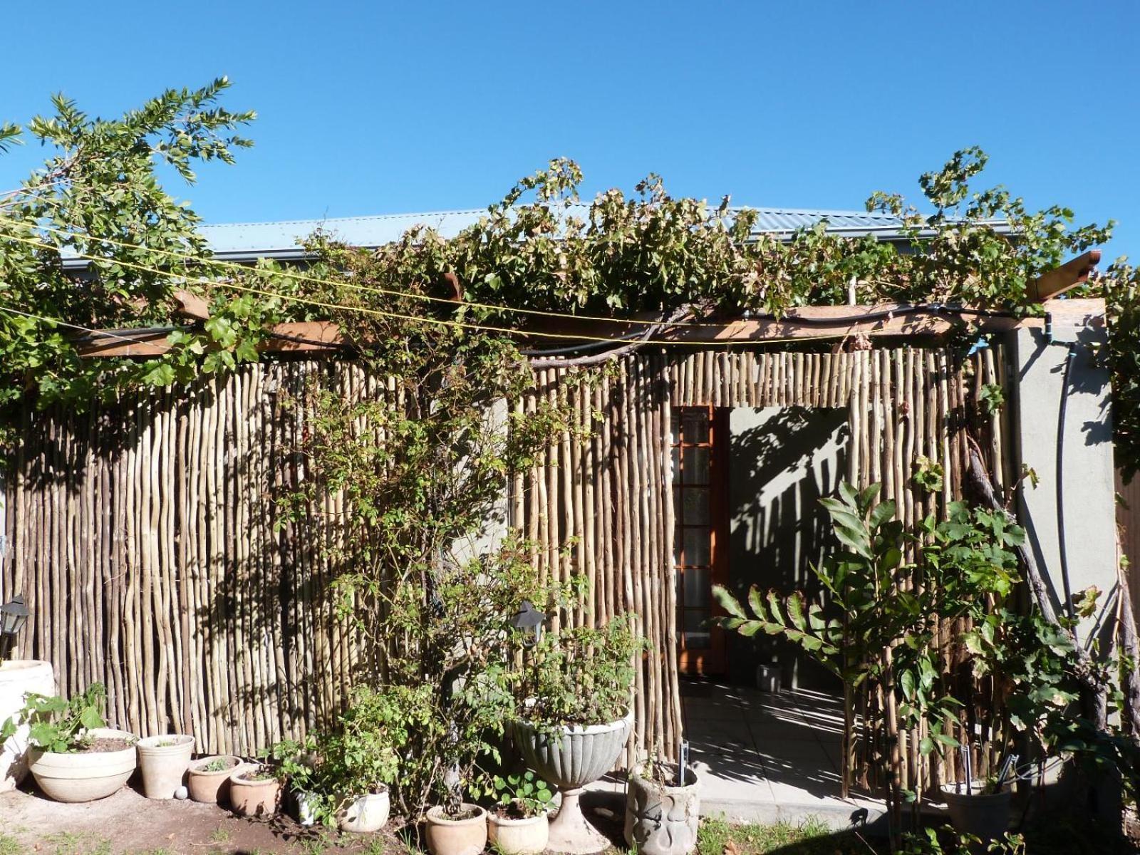 Hannah's Haven Studio Deluxe Lägenhet Beaufort West Exteriör bild