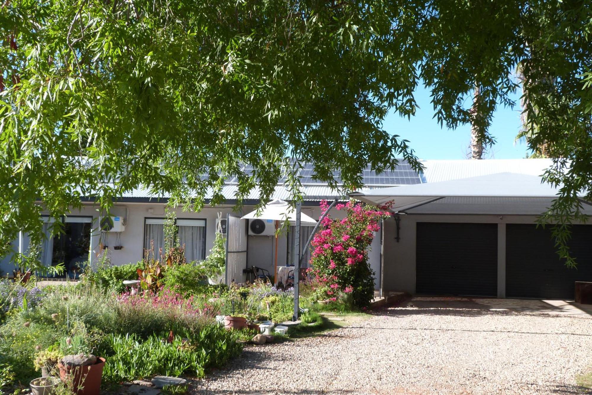 Hannah's Haven Studio Deluxe Lägenhet Beaufort West Exteriör bild